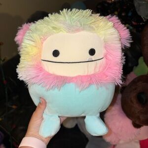 8” zozo the bigfoot squishmallow